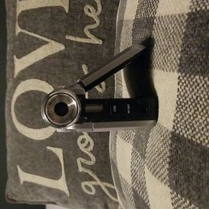 Digital video camera